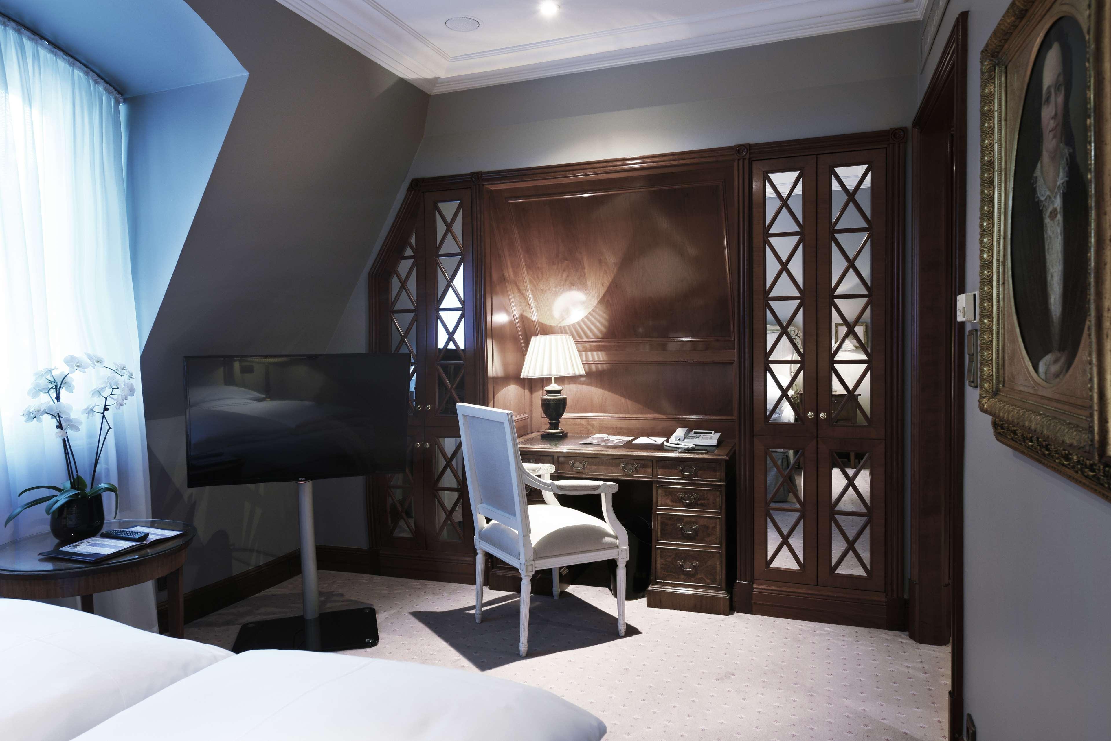Schlosshotel Βερολίνο Εξωτερικό φωτογραφία A room at the hotel