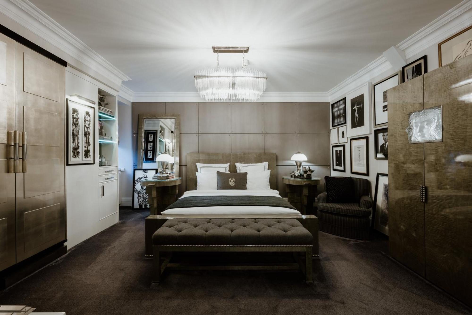 Schlosshotel Βερολίνο Εξωτερικό φωτογραφία A bedroom at The Ivy Hotel
