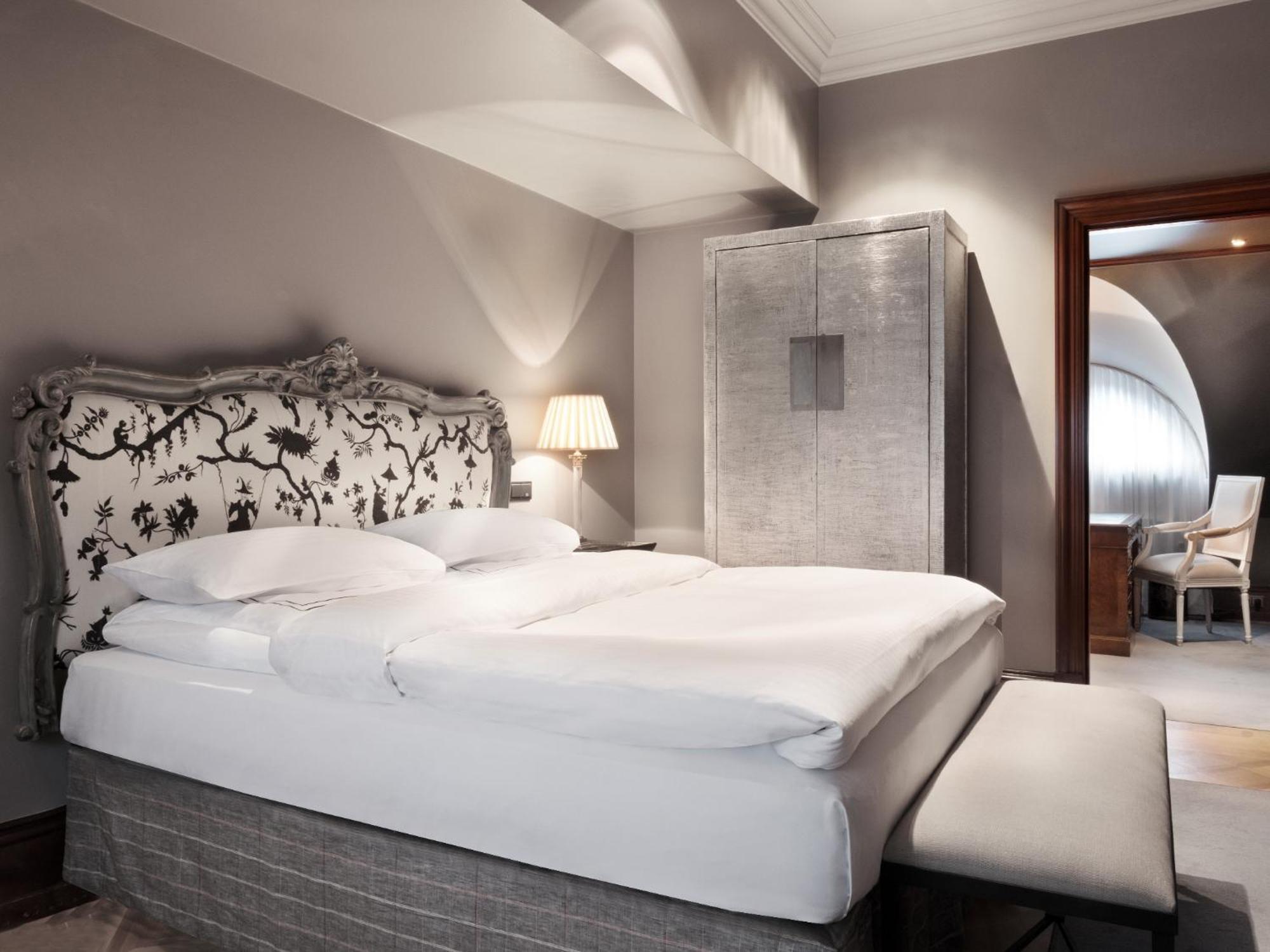 Schlosshotel Βερολίνο Δωμάτιο φωτογραφία A room at the Mandarin Oriental